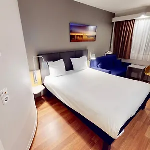 Ibis Airport 3*, Kolonia Niemcy